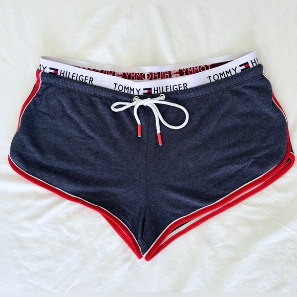 Tommy Hilfiger UO Exclusive Retro Shorts - Navy - M - Picture 6 of 12